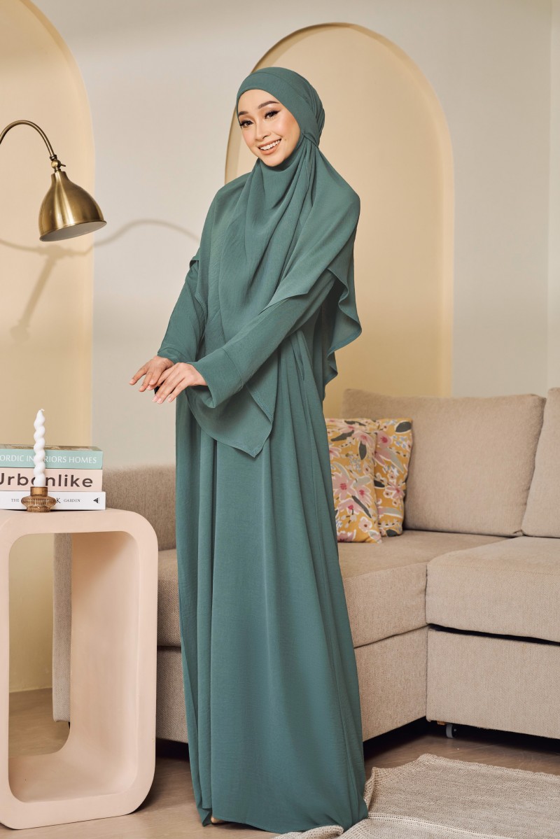 BELVA Kaftan in Dusty Green